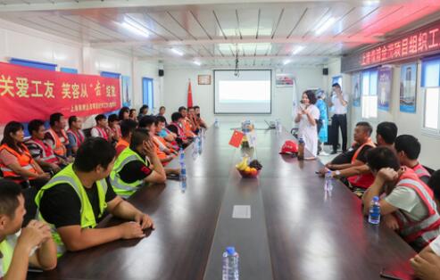 “小病挺，大病拖” 農(nóng)民工的健康保障如何破題？