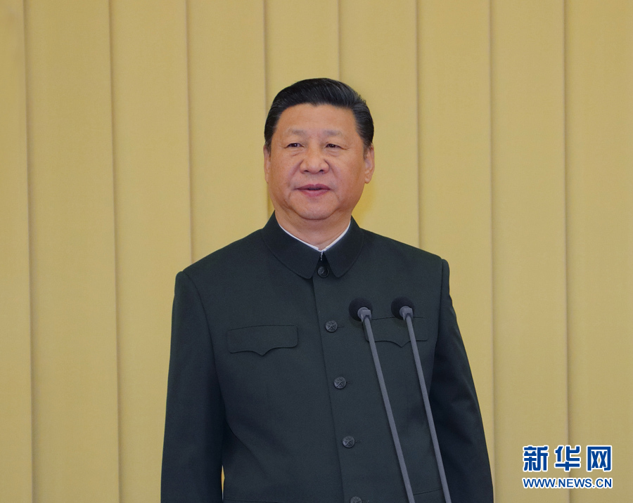4月18日，中共中央總書記、國家主席、中央軍委主席習(xí)近平接見新調(diào)整組建軍級單位主官，并對各單位發(fā)布訓(xùn)令。這是習(xí)近平在發(fā)布訓(xùn)令。新華社記者 李剛 攝