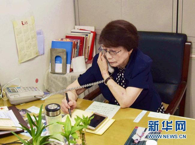 老年生活精力都放在教育上，健康秘訣是保持學(xué)習(xí)，簡單生活。