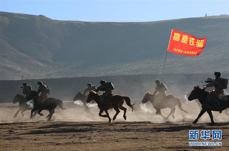 （新華全媒頭條·圖文互動(dòng)）（14）備戰(zhàn)踏上新起點(diǎn)，練兵展現(xiàn)新氣象——2018中國(guó)軍隊(duì)新年開(kāi)訓(xùn)全景大掃描