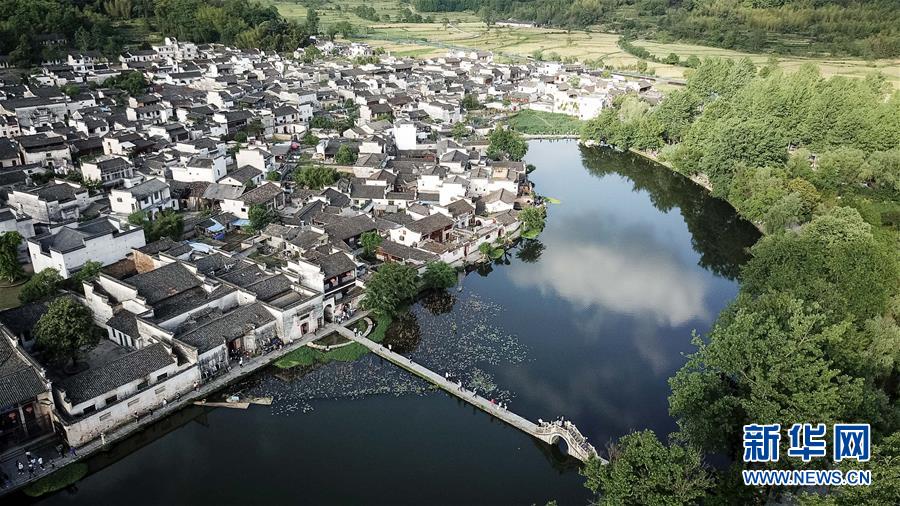 （新華全媒頭條·搶救古民居·圖文互動）（1）當(dāng)古民居遇上城鎮(zhèn)化，如何留住鄉(xiāng)愁？