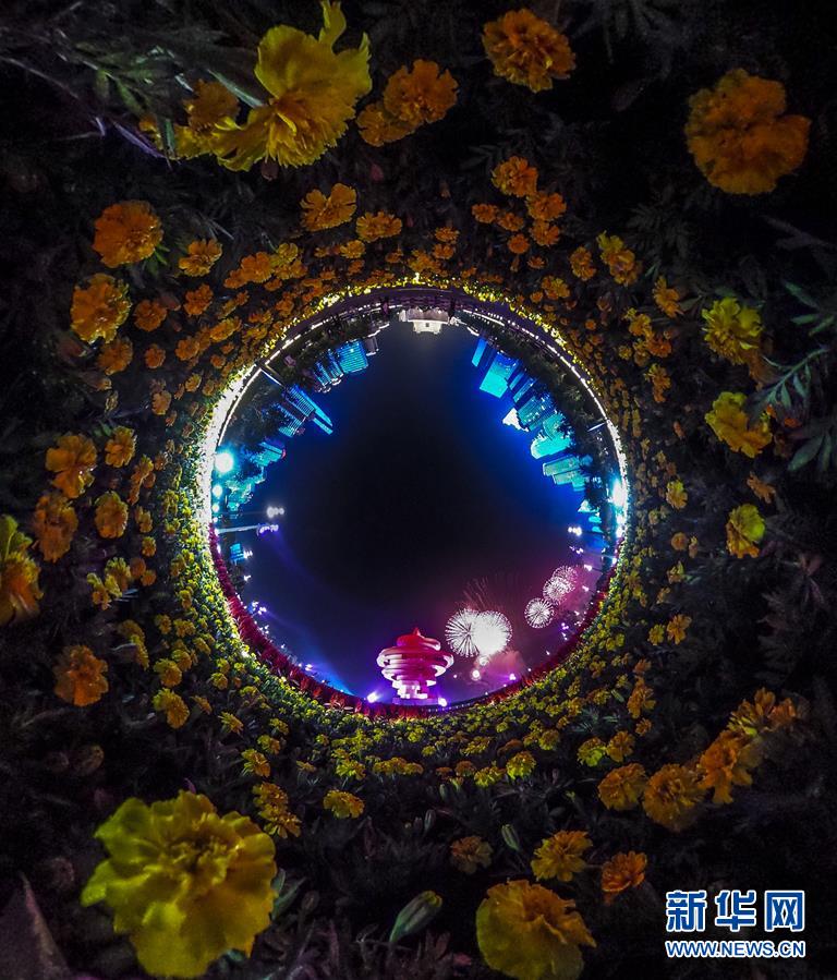 （新華全媒頭條·上合青島峰會·圖文互動）（1）攜手前進，開啟上合發(fā)展新征程 ——習近平主席主持上合組織青島峰會 并舉行系列活動紀實