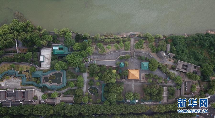 （大江奔流——來(lái)自長(zhǎng)江經(jīng)濟(jì)帶的報(bào)道·圖文互動(dòng)）（11）登岳陽(yáng)樓，又見(jiàn)“浩浩湯湯”