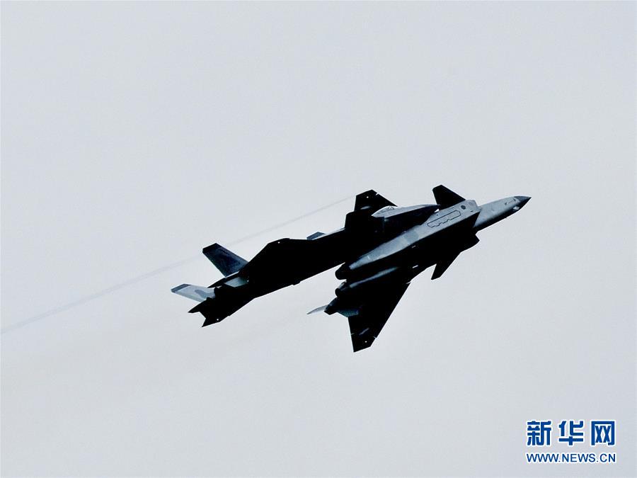 （圖文互動）“殲-20，你不要飛得那么快……”