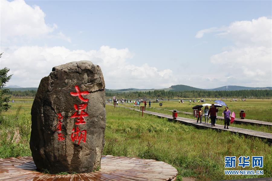 （新華全媒頭條·圖文互動(dòng)）（1）那一抹綠色，走進(jìn)越來(lái)越多人心里——河北塞罕壩續(xù)寫(xiě)新時(shí)代綠色傳奇