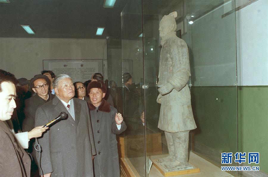 （圖文互動）（5）為發(fā)展和進步，與中國攜手同行——中國改革友誼獎章獲得者群像 