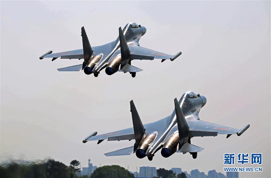 （新華全媒頭條·圖文互動）（5）戰(zhàn)鷹，為祖國奮飛——記空軍航空兵某旅旅長、特級飛行員郝井文