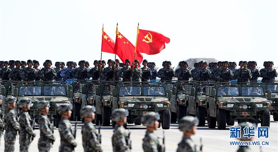 （新華全媒頭條·強軍思想引領新征程·圖文互動）（8）那一刻，我們光榮接受檢閱