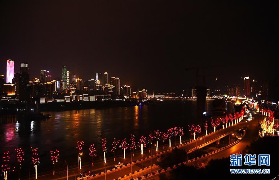 （兩會前夕看落實(shí)·圖文互動(dòng)）（2）春風(fēng)涌動(dòng)兩江潮——重慶落實(shí)習(xí)近平總書記全國兩會重要講話精神紀(jì)實(shí)