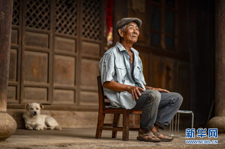 （壯麗70年·奮斗新時(shí)代——記者再走長(zhǎng)征路·圖文互動(dòng)）（4）83年前，那群年輕人的詩(shī)和遠(yuǎn)方