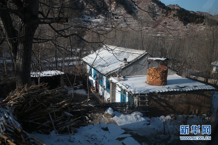 （集中連片特困地區(qū)貧困村調(diào)研行·圖文互動）（1）只要有信心，黃土變成金——河北阜平縣駱駝灣村和顧家臺村脫貧調(diào)查 
