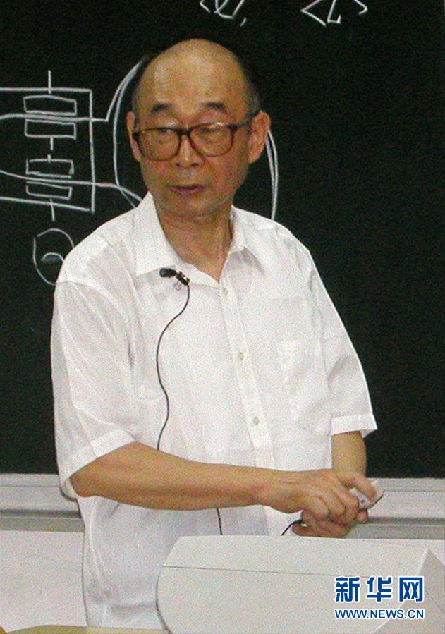 （愛(ài)國(guó)情 奮斗者·圖文互動(dòng)）（3）永不停轉(zhuǎn)的“陀螺”——追記中國(guó)工程院院士、國(guó)防科技大學(xué)教授高伯龍