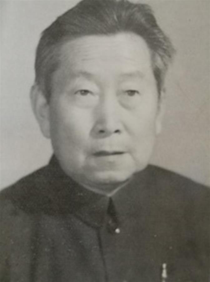 （為了民族復(fù)興·英雄烈士譜·圖文互動）鄧國忠：能扛槍桿子、擅拿筆桿子的公安烈士