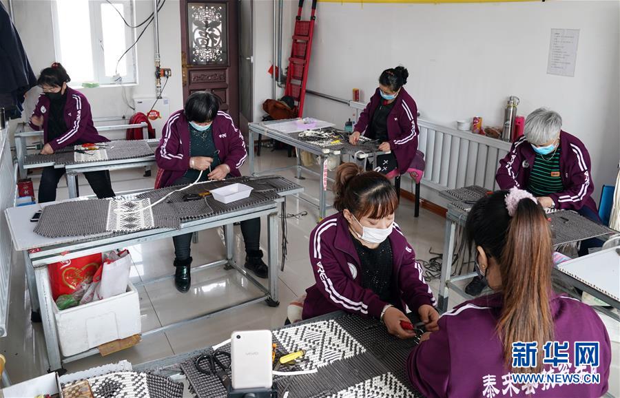 （在習(xí)近平新時(shí)代中國特色社會主義思想指引下——新時(shí)代新作為新篇章·習(xí)近平總書記關(guān)切事·圖文互動(dòng)）（2）助你飛翔，擁抱陽光——助力殘疾人脫貧攻堅(jiān)故事