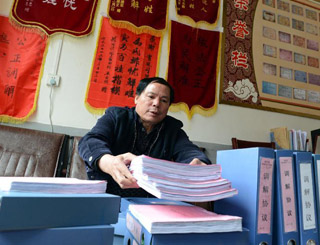 “一離開群眾，內(nèi)心就感到孤獨(dú)”——記“鄉(xiāng)村判官”楊斌圣