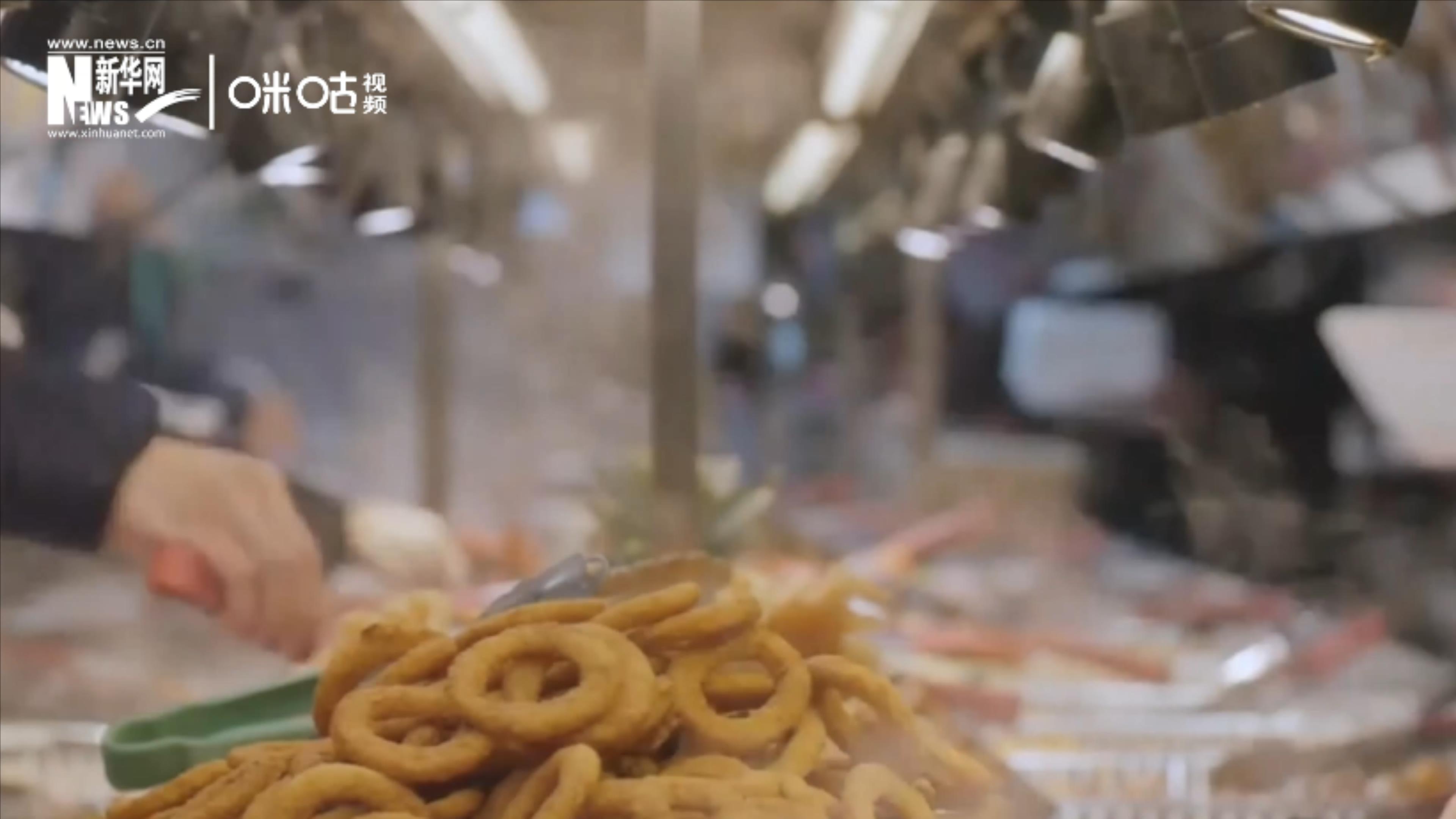 成噸的糧食遭到損失或浪費，同時也有很多人正在挨餓