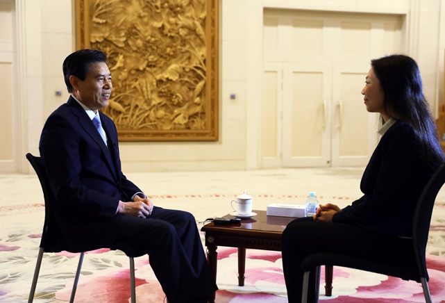 繼續(xù)支持有實(shí)力、有信譽(yù)的民營(yíng)企業(yè)走出去