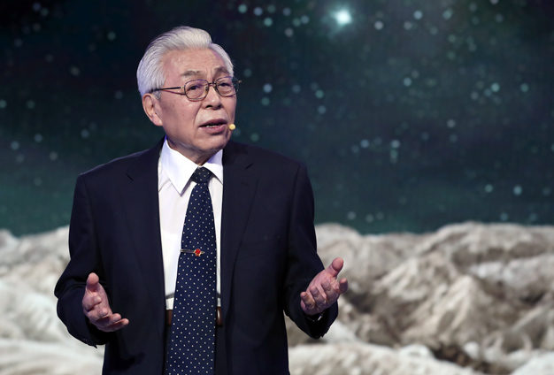 雖然已經(jīng)84歲了，但我還會加倍努力。