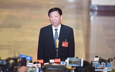 尹蔚民：如何確保新增就業(yè)目標實現(xiàn)？