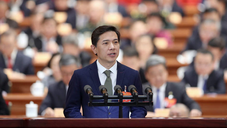 中國民間商會副會長，百度在線網(wǎng)絡(luò)技術(shù)（北京）有限公司董事長兼首席執(zhí)行官 李彥宏