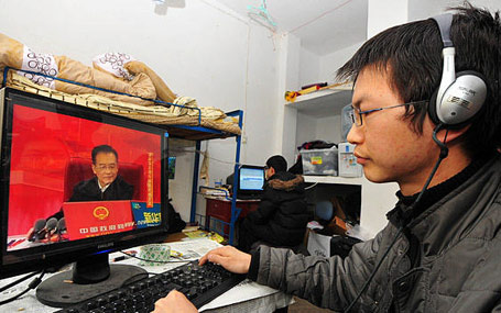 2010年網(wǎng)友關(guān)注溫家寶總理接受中國政府網(wǎng)、新華網(wǎng)聯(lián)合專訪