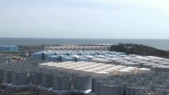 日本政府決定排福島核廢水入海：日本副首相語(yǔ)出驚人——核廢水能喝！