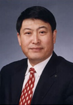 王振國(guó)：首屆“中國(guó)十大杰出青年“、北京振國(guó)腫瘤研究中心主任