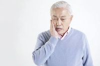【健康解碼】牙疼的時(shí)候喝冰啤酒會(huì)緩解牙痛嗎？