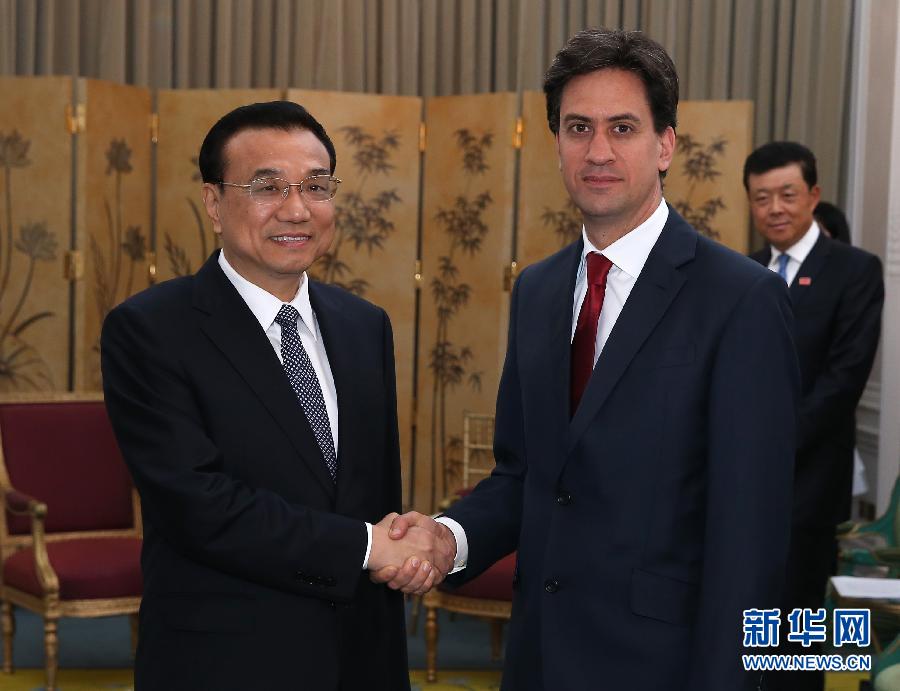 6月18日，國務(wù)院總理李克強在倫敦會見英國工黨領(lǐng)袖埃德·米利班德。新華社記者 龐興雷 攝 