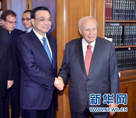 6月20日，國務(wù)院總理李克強(qiáng)在雅典總統(tǒng)府會見希臘總統(tǒng)帕普利亞斯。 新華社記者 李濤 攝
