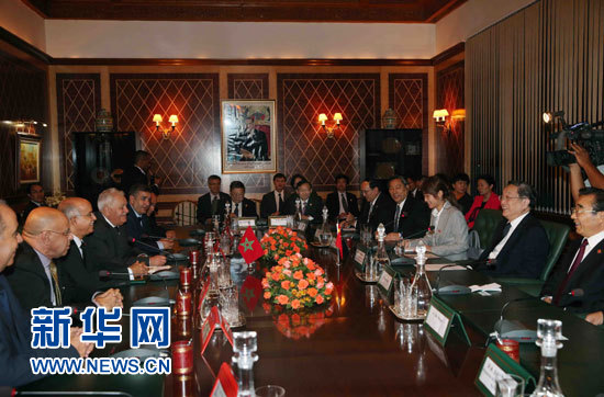 11月3日，中國(guó)全國(guó)政協(xié)主席俞正聲在拉巴特與摩洛哥參議長(zhǎng)比亞迪拉進(jìn)行會(huì)談。 新華社記者 劉衛(wèi)兵 攝