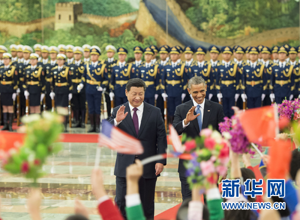 11月12日，國家主席習(xí)近平在北京人民大會(huì)堂舉行歡迎儀式，歡迎美國總統(tǒng)奧巴馬對(duì)中國進(jìn)行國事訪問。 新華社記者 黃敬文 攝