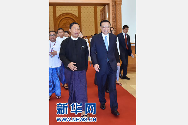 11月14日，中國國務(wù)院總理李克強(qiáng)在內(nèi)比都會見緬甸聯(lián)邦議會議長兼人民院議長吳瑞曼。新華社記者 李濤 攝