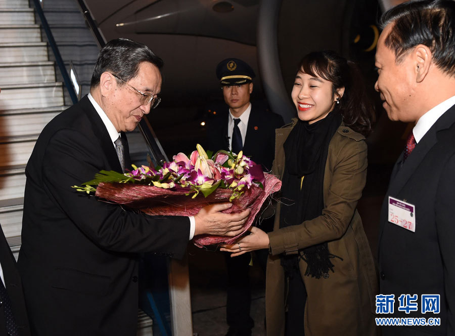 12月25日至27日，中共中央政治局常委、全國政協(xié)主席俞正聲對越南進行正式訪問。這是12月25日，俞正聲抵達河內(nèi)，開始對越南進行正式訪問。 新華社記者馬占成攝