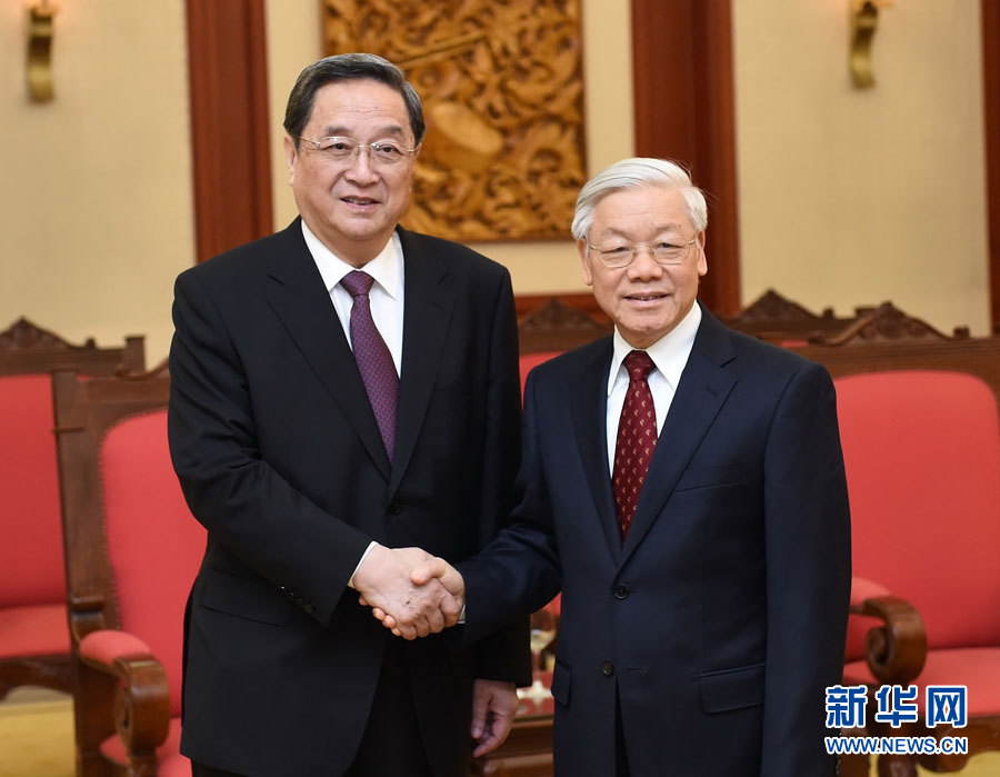 12月25日至27日，中共中央政治局常委、全國政協(xié)主席俞正聲對越南進行正式訪問。這是12月26日，俞正聲在河內(nèi)會見越共中央總書記阮富仲。 新華社記者劉建生攝