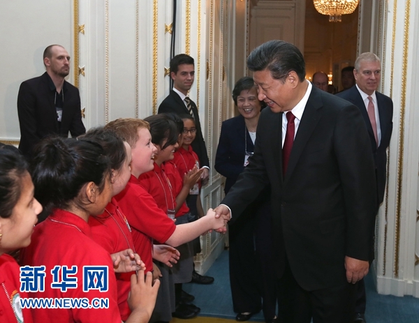 10月22日，國(guó)家主席習(xí)近平在倫敦出席全英孔子學(xué)院和孔子課堂年會(huì)開(kāi)幕式。 新華社記者 龐興雷 攝 