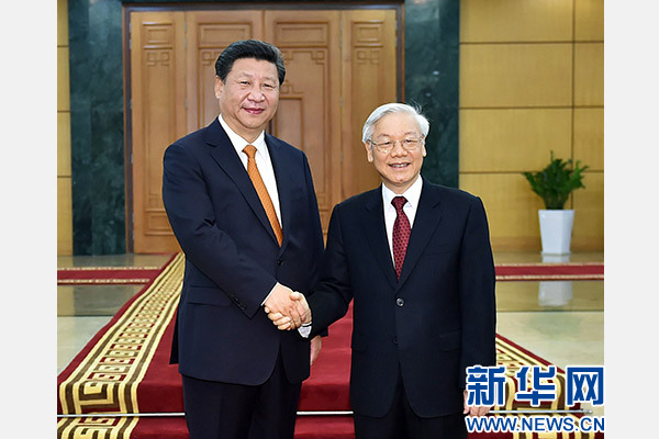 11月5日，中共中央總書記、國(guó)家主席習(xí)近平在河內(nèi)同越共中央總書記阮富仲舉行會(huì)談。 新華社記者李濤攝