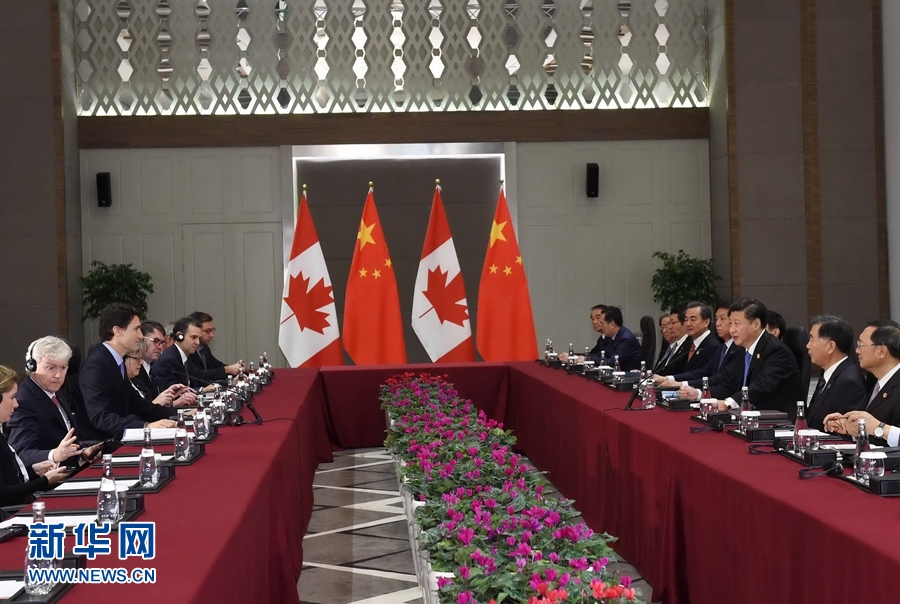 11月16日，國家主席習(xí)近平在土耳其安塔利亞會(huì)見加拿大總理特魯多。 新華社記者 饒愛民 攝