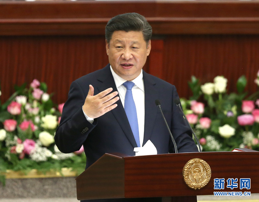 6月22日，國(guó)家主席習(xí)近平在塔什干烏茲別克斯坦最高會(huì)議立法院發(fā)表題為《攜手共創(chuàng)絲綢之路新輝煌》的重要演講。 新華社記者馬占成攝
