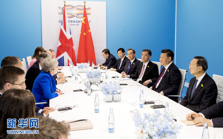 7月7日，國(guó)家主席習(xí)近平在漢堡會(huì)見英國(guó)首相特雷莎·梅。 新華社記者李學(xué)仁 攝